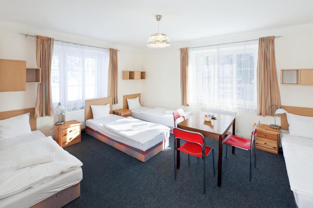 Pytloun Penzion Zeleny Haj Liberec Chambre photo